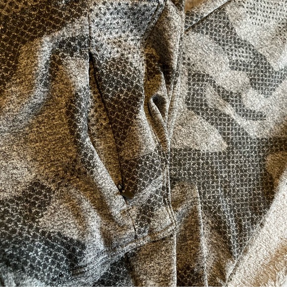 Mondetta Sprint Utility Camouflage Leggings | Fleece Interior | Recycled Fabric - Picture 7 of 10